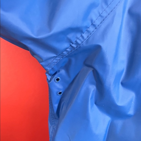 Like new Blue Hooded Misty Harbor rain coat - Picture 5 of 14